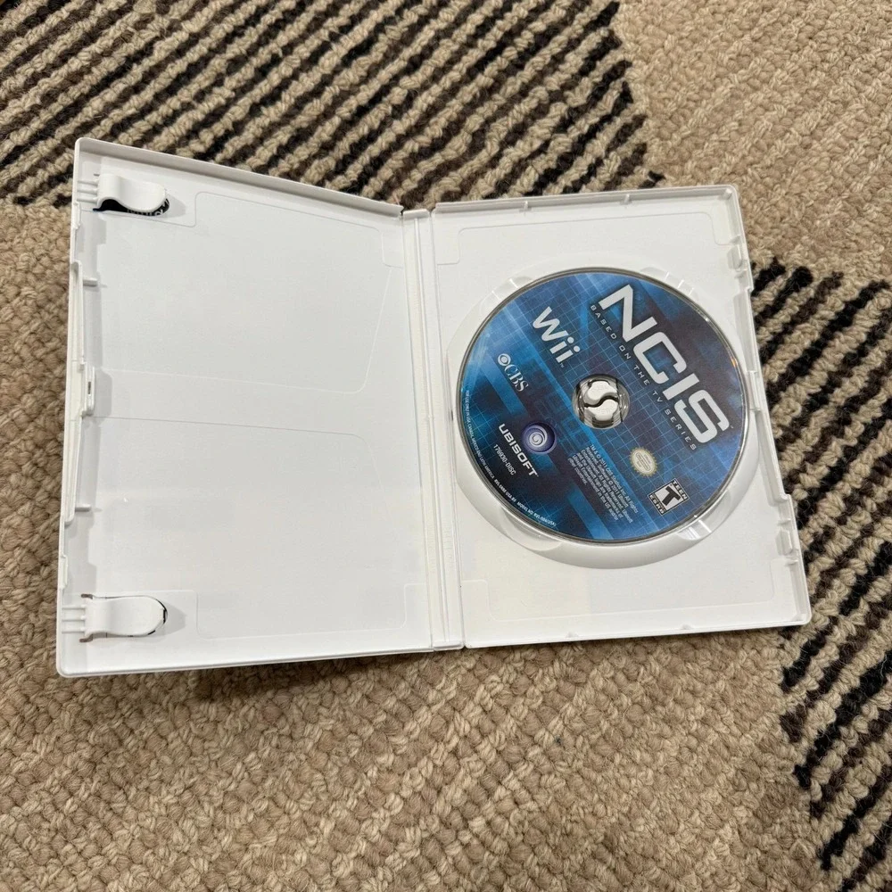 NCIS (Nintendo Wii, 2011) Cover Free Shipping Not Tested - Picture 2 of 5
